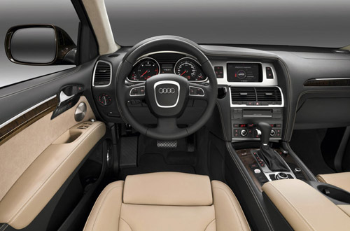 Audi-Q7_9.jpg