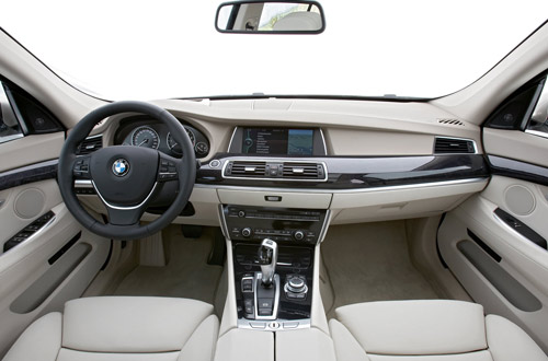 BMW-5-Series_Gran_Turismo_7.jpg