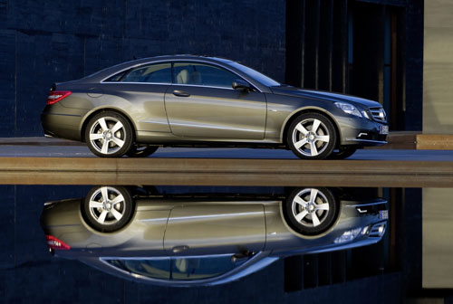 Mercedes-Benz-E-Class_Coupe_2010_1600x1200_wallpaper_07.jpg