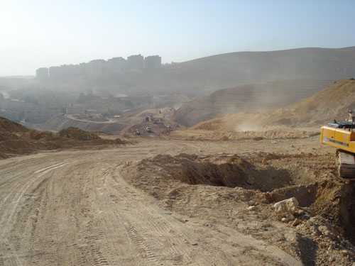 road--the-suburb-Qudsaya