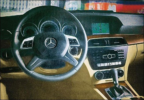 2011-Mercedes-Benz-C-Class-3.jpg