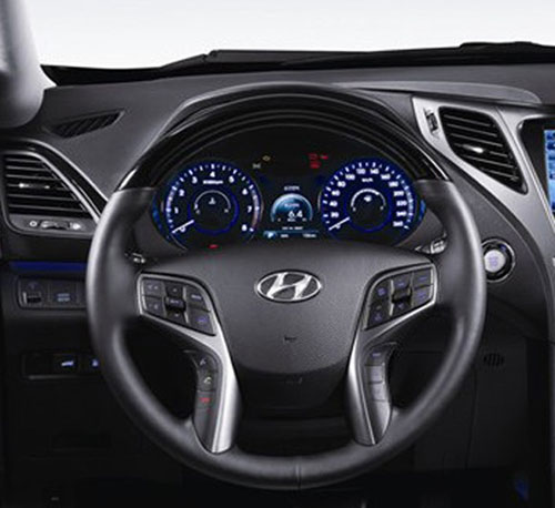 2011-Hyundai-Grandeur_Azera-interior_2.jpg