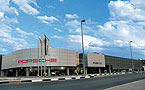 أكبر مركز لخدمة سيارات بورشه في العالم في أبو ظبي!